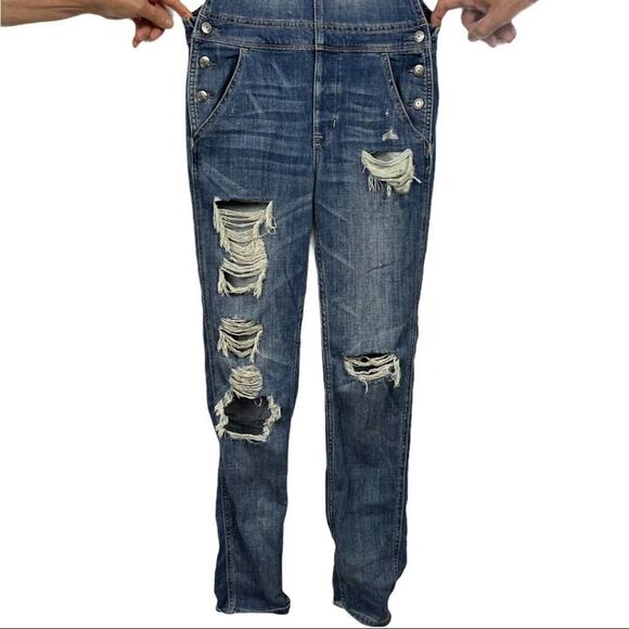 American Eagle Tomgirl Distressed Blue Denim Jeans Overall Size XS Relaxed Fit - Picture 9 of 16